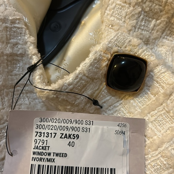 Gucci Collarless Tweed jacket - Picture 9 of 16